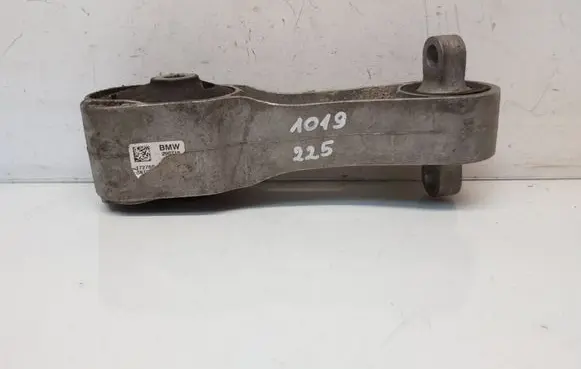 BMW 2 F45 Engine mount bracket 17276810
