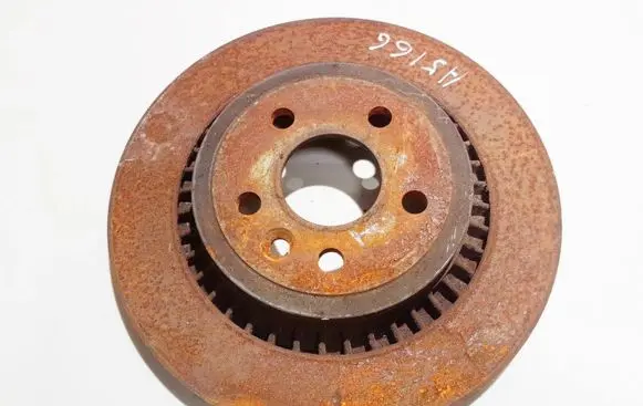 Volvo XC60 Rear brake disc ventiliuojamas