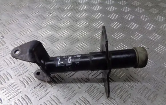 Volkswagen PASSAT B5 Front bumper shock/impact absorber 3B0807133A
