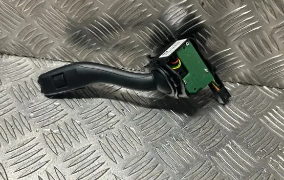 Audi A3 S3 A3 Sportback 8P Wiper control stalk 8P0953519E 10004012 00401293105792