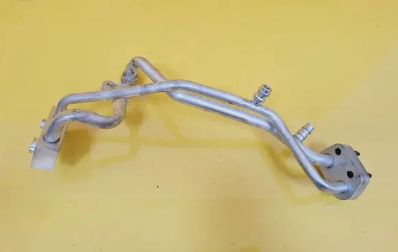 Chrysler PT Cruiser Air conditioning (A/C) pipe/hose 
