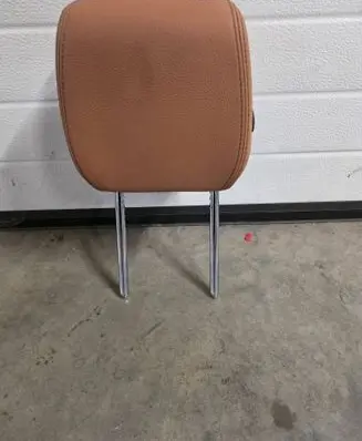 BMW 4 F32 F33 Front seat headrest 