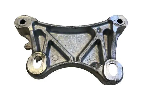 Opel Combo E Engine mounting bracket 9830282180