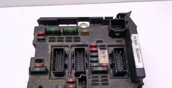 Citroen C5 Fuse module 9646405380 21433090