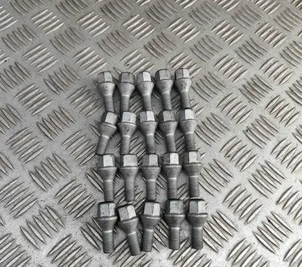 Renault Austral Nuts/bolts 8201724186