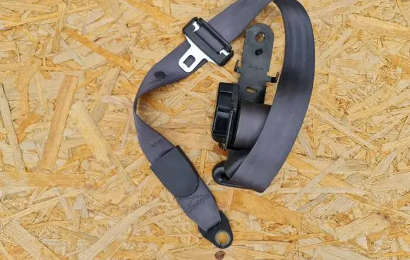 Chrysler 300M Front seatbelt AD27174203 E27238 M435991