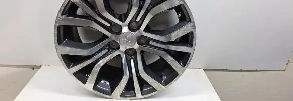 Mitsubishi Outlander R18 alloy rim 