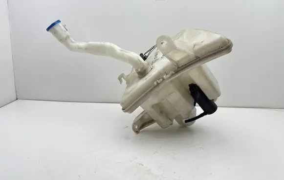 Toyota Auris 150 Windshield washer fluid reservoir/tank 8531002450 1015798