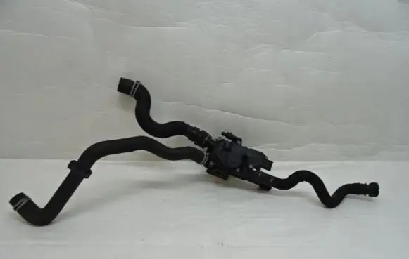 Peugeot 308 Thermostat housing 9803549480
