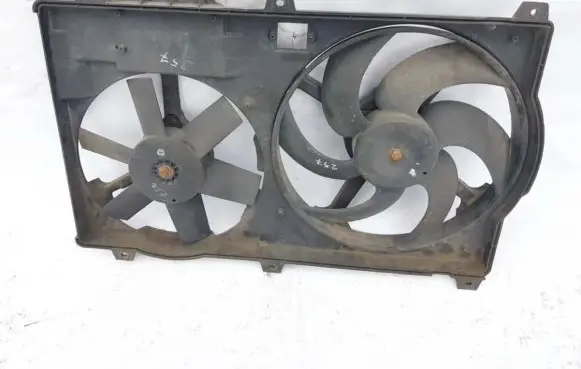 Fiat Ducato Radiator cooling fan shroud 8240123