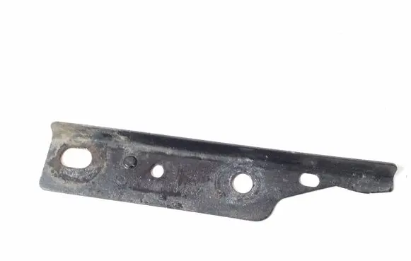 Mercedes-Benz E W212 Front bumper mounting bracket A2128810206