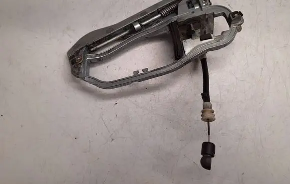 BMW X5 E53 Front door exterior handle/bracket 37681 51218243615