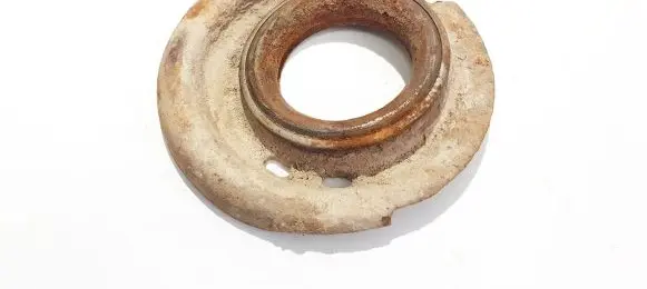 Coil spring mount