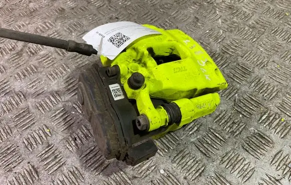 Mercedes-Benz E W238 Rear brake caliper 32358282B