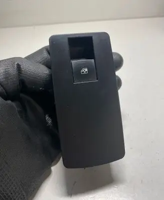 Opel Insignia A Electric window control switch 13301886