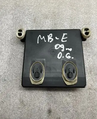 Mercedes-Benz E W211 Door control unit/module 211870348508