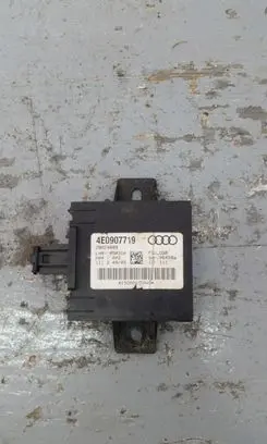 Audi A8 S8 D3 4E Alarm control unit/module 4E0907719