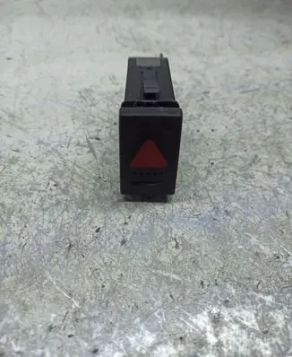 Volkswagen PASSAT B5.5 Hazard light switch 3B0953235D