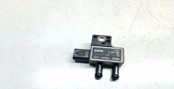 BMW 2 F46 Exhaust gas pressure sensor 8570686 13628570686