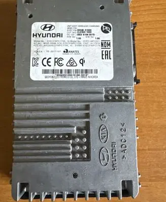 Hyundai Santa Fe Wireless charging module 95560S1000 3L2B301000 X1940019