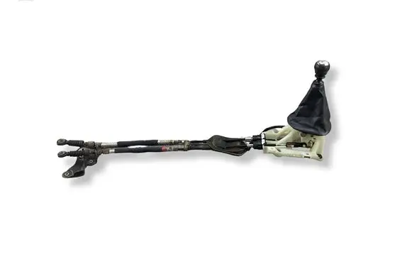 Toyota Urban Cruiser (XP110) Gear selector/shifter in gearbox 