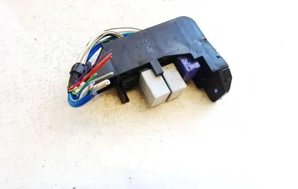 Toyota Avensis T270 Fuse box set 9008087019 90080-87019