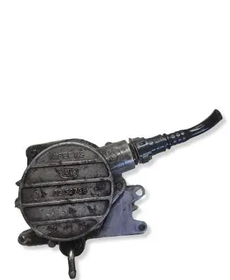Opel Vectra C Vacuum pump 0252738 3901810