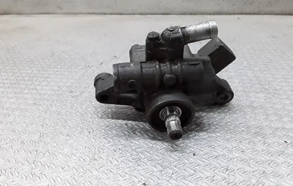 Honda CR-V Power steering pump