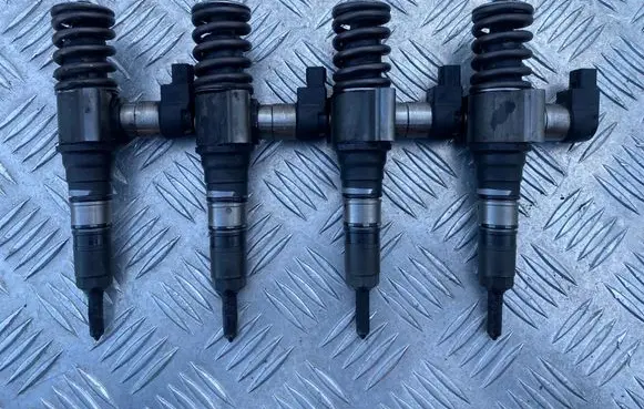 Volkswagen PASSAT B6 Fuel injectors set 03G130073T