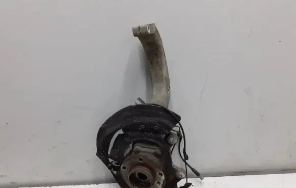 BMW X5 F15 Front wheel hub 6869869