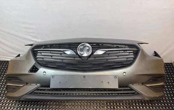 Opel Insignia B Front bumper 