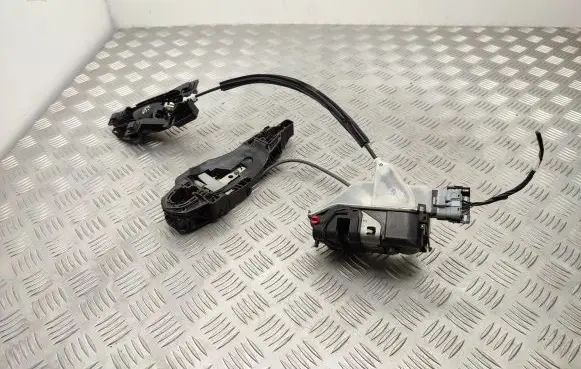 Opel Crossland X Rear door lock 9802977380 267381