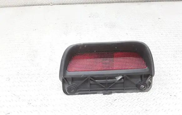 Honda CR-V Third/center stoplight