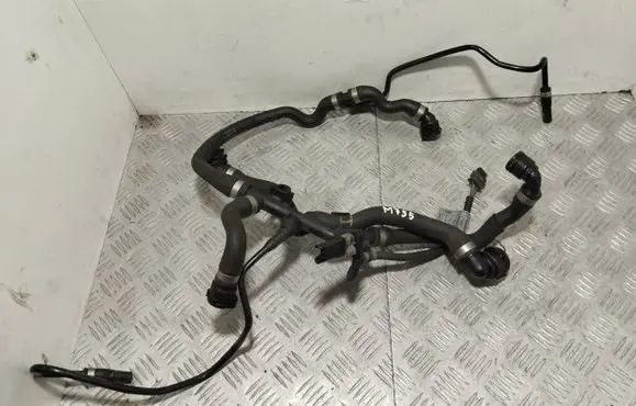 BMW 6 F06 Gran coupe Engine coolant pipe/hose 7619723