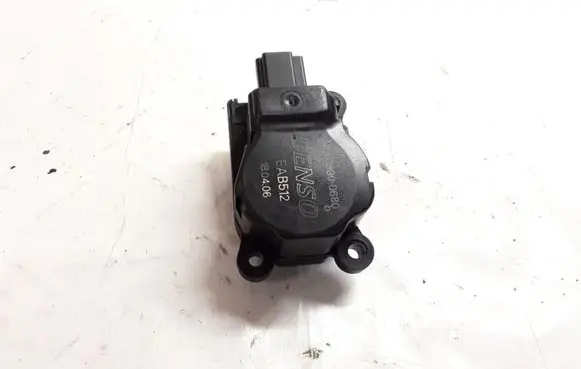 Land Rover Discovery 3 - LR3 Air flap motor/actuator MF1139300680 EAB512