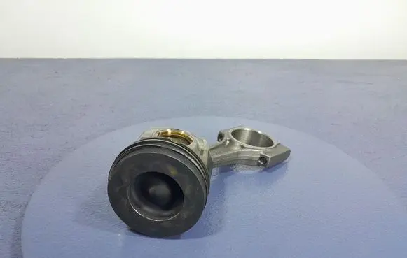 BMW 7 G11 G12 Piston 