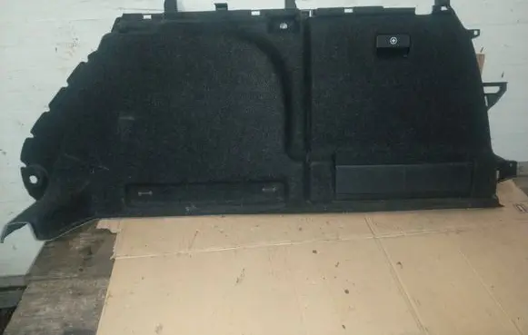 Skoda Superb B8 (3V) Trunk/boot lower side trim panel 
