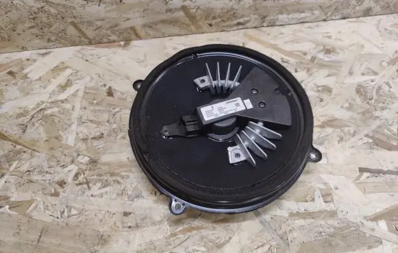 Maserati GranTurismo Subwoofer speaker 197503 447062
