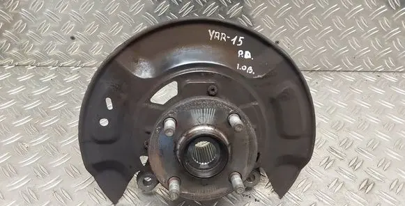 Toyota Yaris Front wheel hub