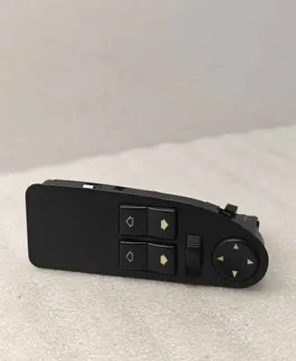BMW 5 E39 Electric window control switch 8368967 9720 111096