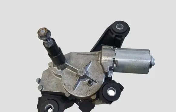 Nissan Qashqai Rear window wiper motor 0390201820 28710JD000