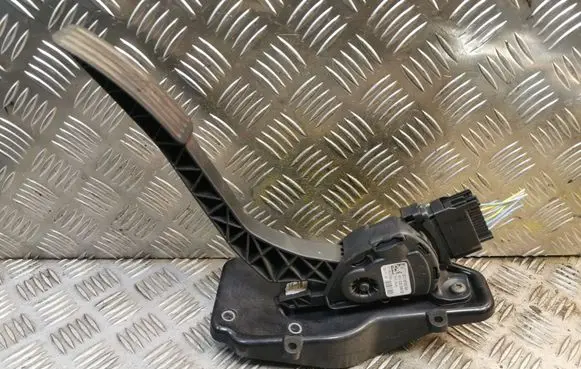 Jaguar XF X250 Accelerator throttle pedal 9X239F832