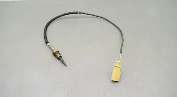 Audi Q7 4M Oil temperature sensor 4M0906088AB