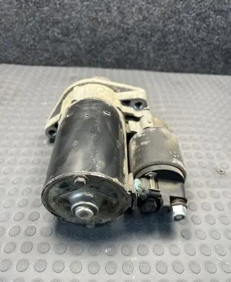 Mercedes-Benz CLK A209 C209 Starter motor 0051513901 A0051513901