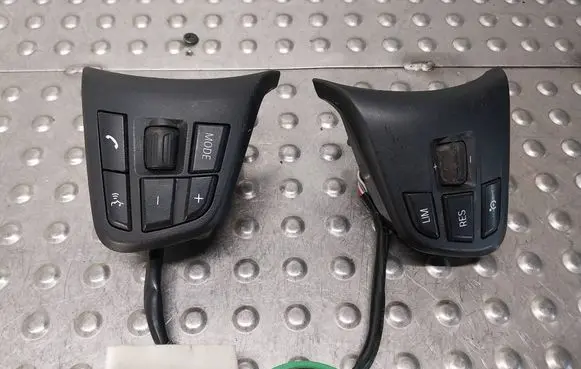 BMW 2 F45 Steering wheel buttons/switches 9263551