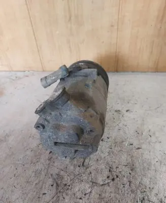 Opel Zafira A Air conditioning (A/C) compressor (pump) 24464152 9986181 09282044705