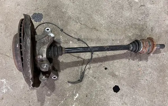 BMW 5 F10 F11 Front wheel hub spindle knuckle 6793770