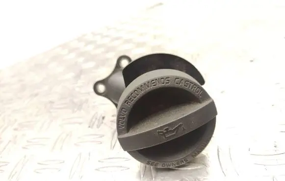 Volvo XC60 Oil filler cap 31330189
