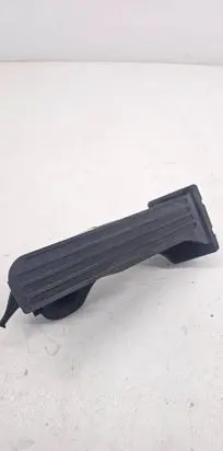Volkswagen Touran I Accelerator throttle pedal 1T1723503H 6PV00868901