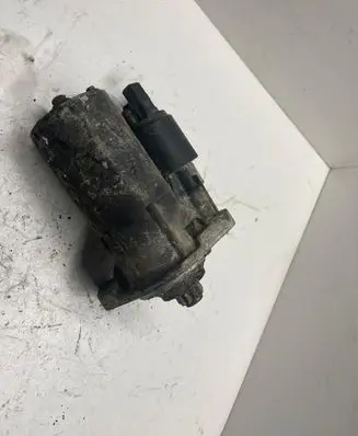 Volkswagen Golf IV Starter motor